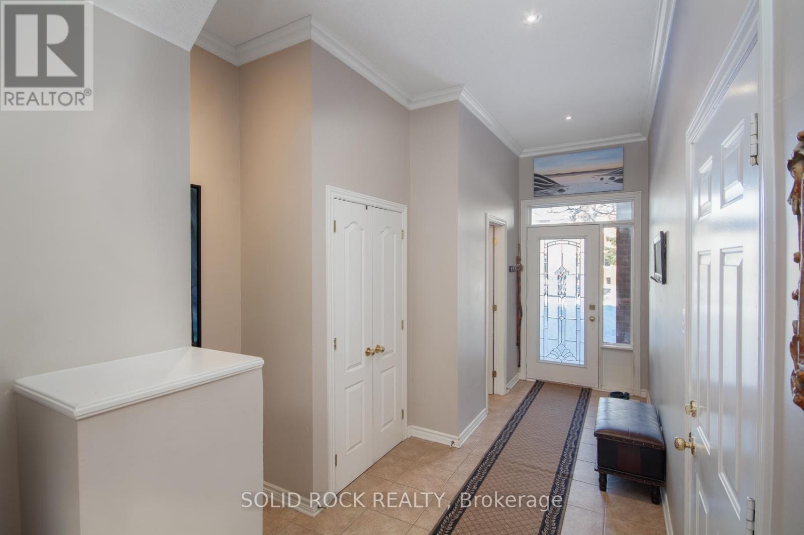 416 Cache Bay Crescent, Ottawa, Ontario  K1T 4H3 - Photo 3 - X12792188