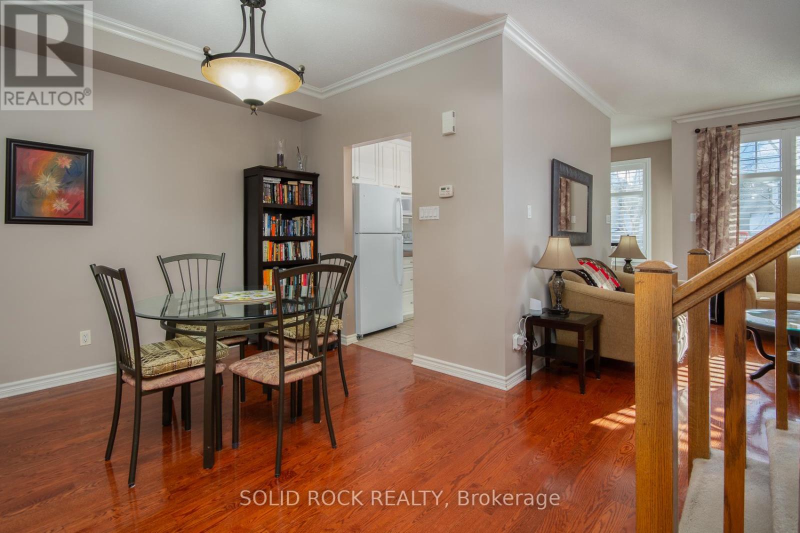 416 Cache Bay Crescent, Ottawa, Ontario  K1T 4H3 - Photo 5 - X12792188