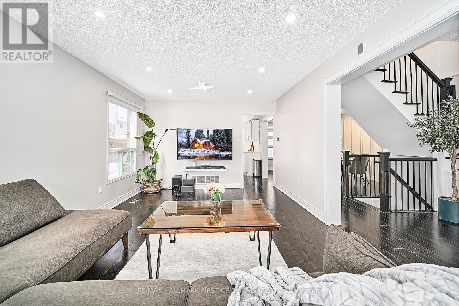 2003 Blue Ridge Crescent, Pickering, Ontario  L1X 2N2 - Photo 10 - E12792196