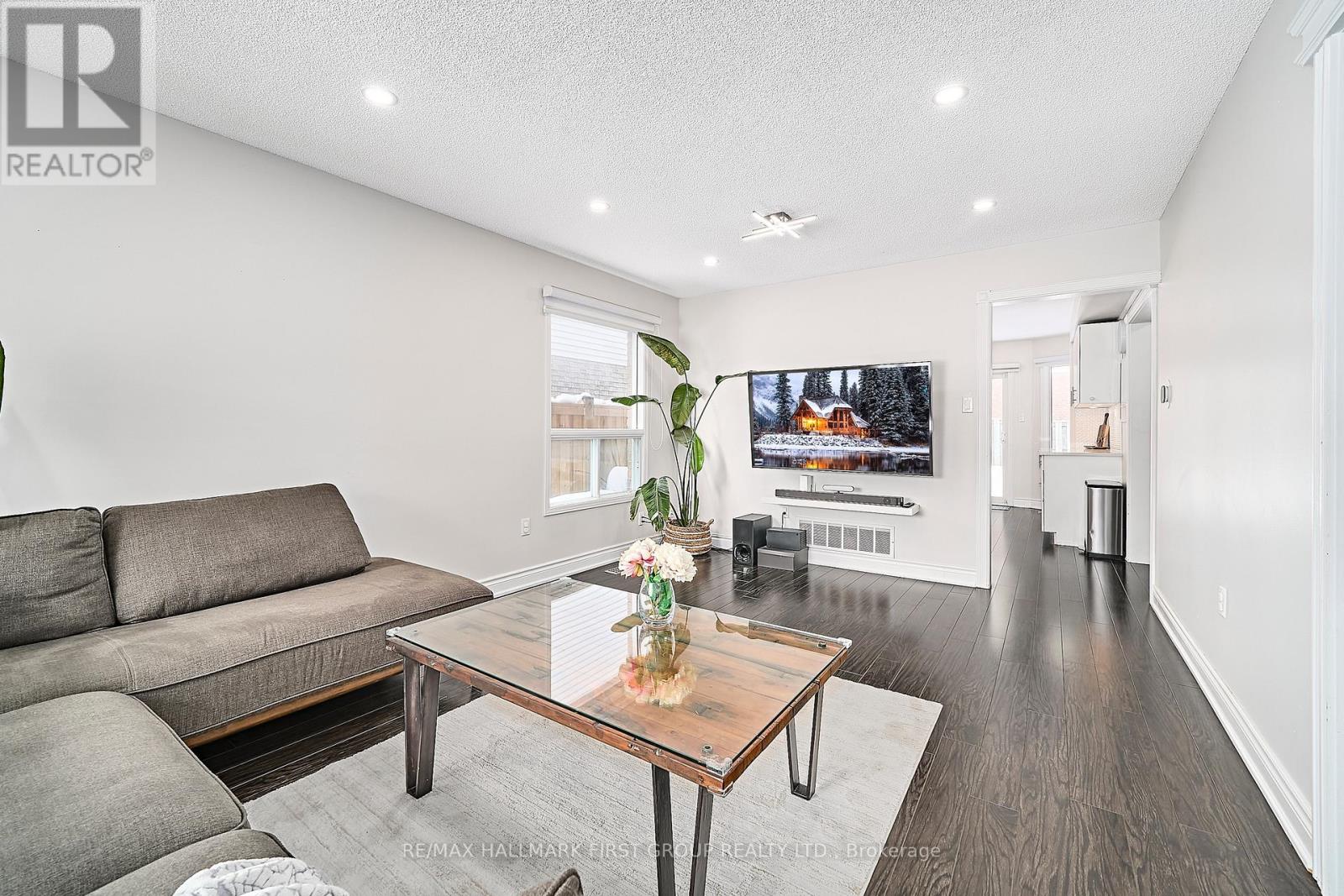 2003 Blue Ridge Crescent, Pickering, Ontario  L1X 2N2 - Photo 9 - E12792196