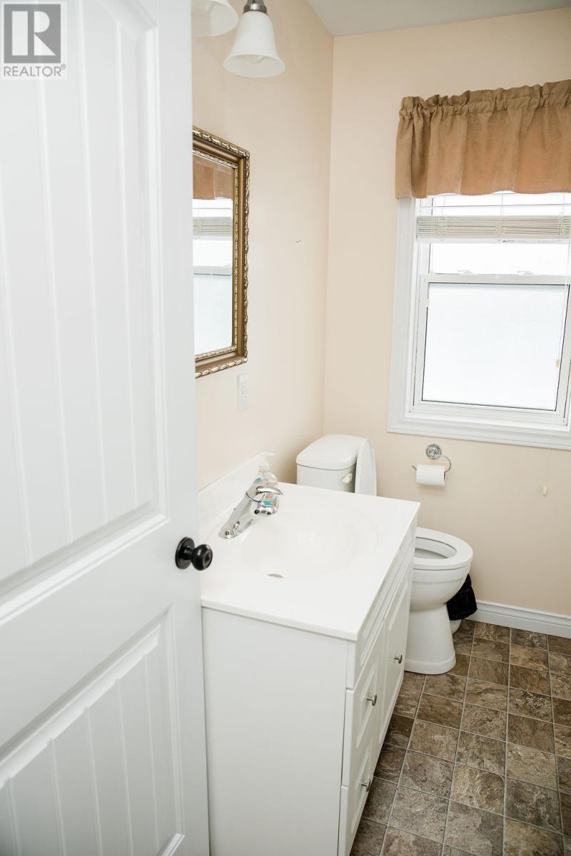 24-26 Frecker Place, Dunville, Newfoundland & Labrador  A0B 1S0 - Photo 43 - 1294378