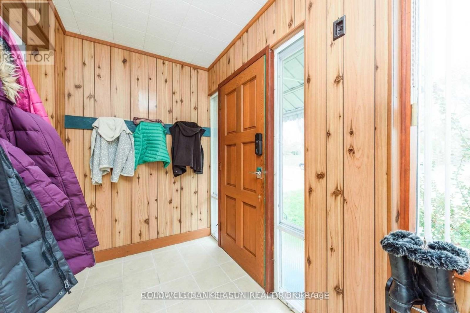 4310 Bampfield Street, Niagara Falls, Ontario  L2E 1G8 - Photo 2 - X12792198