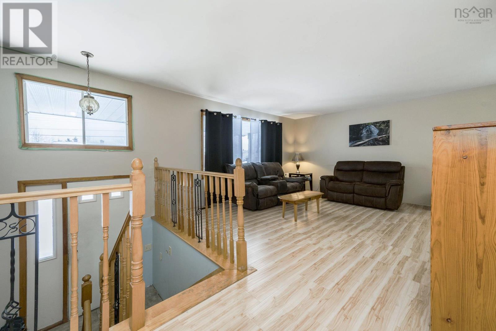 17 Wexford Road, Cole Harbour, Nova Scotia  B2V 1R8 - Photo 2 - 202602815