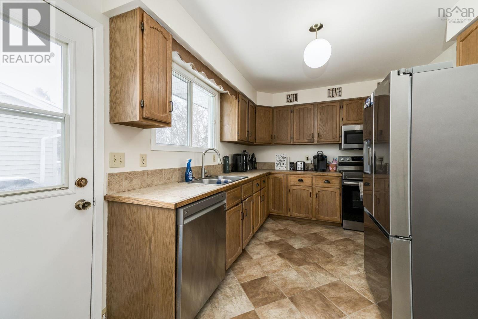 17 Wexford Road, Cole Harbour, Nova Scotia  B2V 1R8 - Photo 5 - 202602815