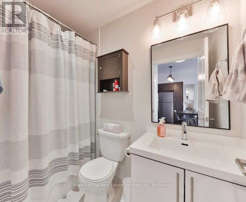 320 - 65 Speers Road, Oakville, Ontario  L6K 0J1 - Photo 16 - W12792212