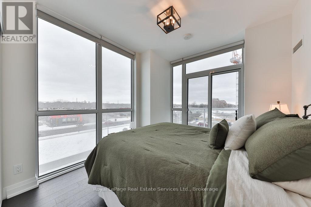 320 - 65 Speers Road, Oakville, Ontario  L6K 0J1 - Photo 17 - W12792212