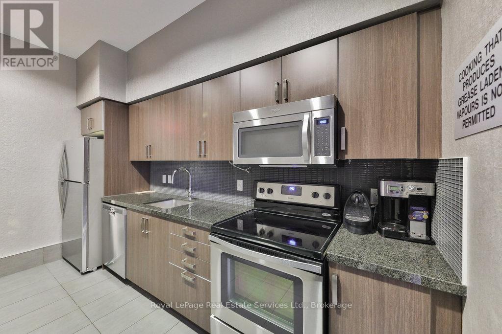 320 - 65 Speers Road, Oakville, Ontario  L6K 0J1 - Photo 28 - W12792212