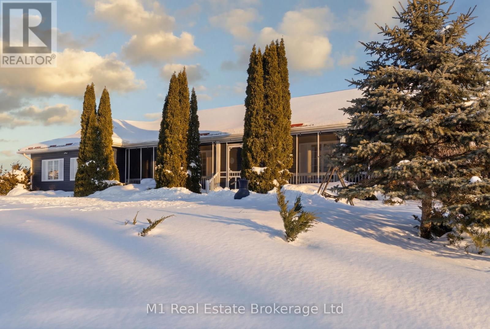 2 Joanne Crescent, Minto, Ontario  N0G 2L0 - Photo 3 - X12792202