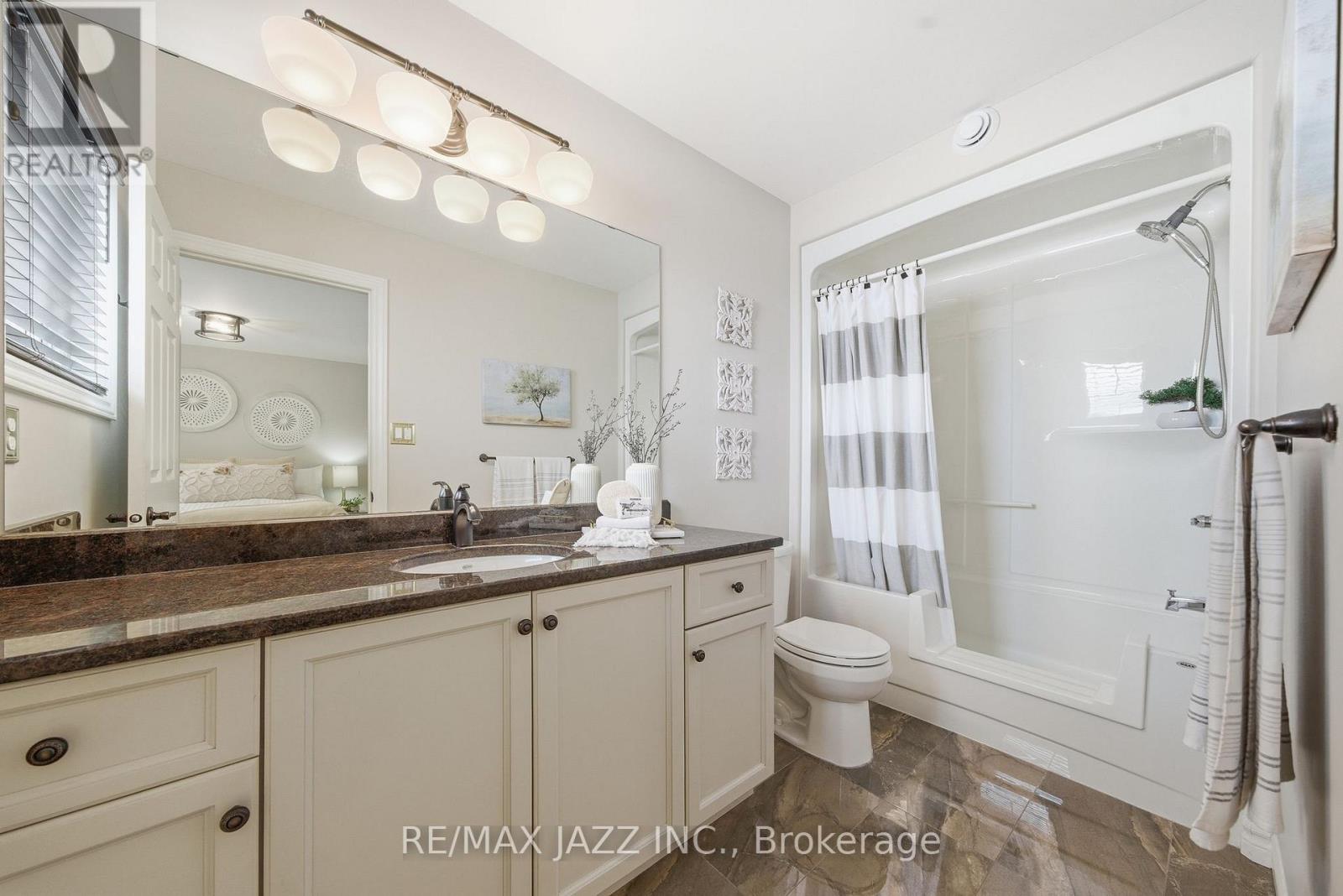 43 Mountain Ash Drive, Belleville (Thurlow Ward), Ontario  K8N 4Z5 - Photo 23 - X12792272