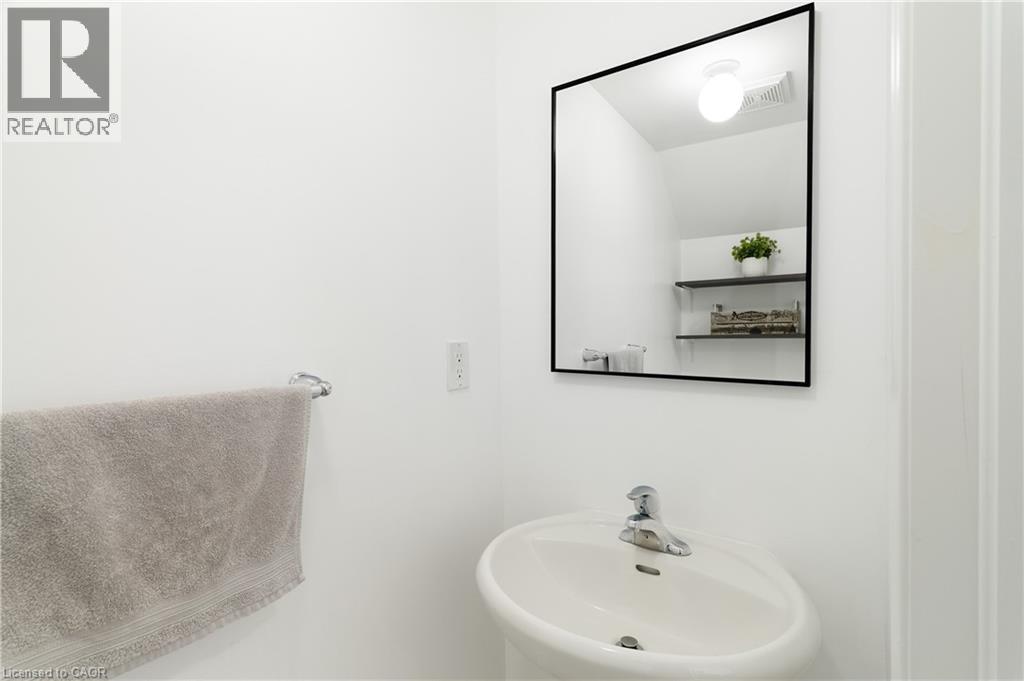 593 Goldenrod Lane, Kitchener, Ontario  N2R 0L7 - Photo 26 - 40798841