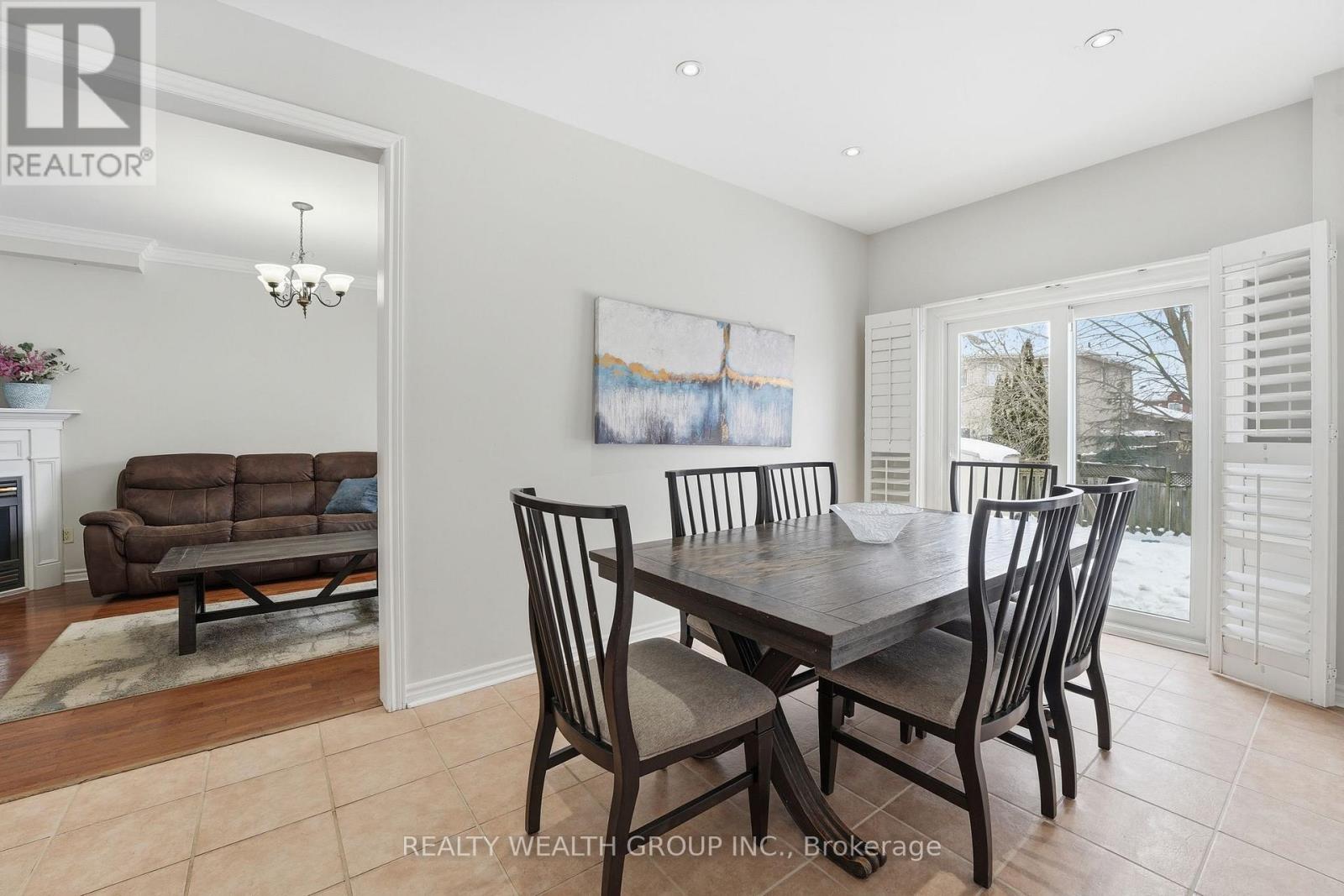 84 Bayview Avenue, Georgina, Ontario  L4P 2S9 - Photo 16 - N12792166