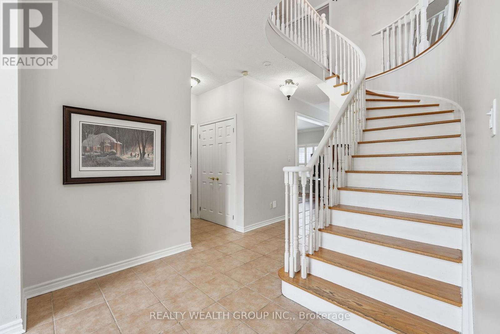 84 Bayview Avenue, Georgina, Ontario  L4P 2S9 - Photo 7 - N12792166