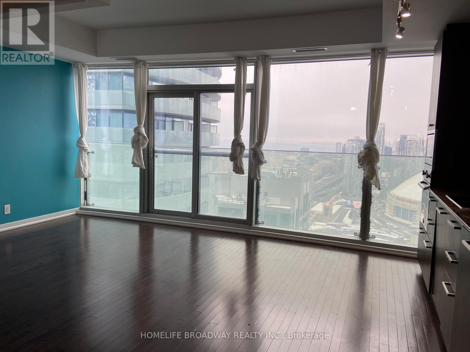 3507 - 14 York Street, Toronto, Ontario  M5J 0B1 - Photo 3 - C12792204