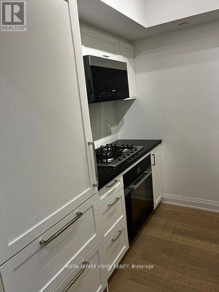 226 - 505 Glencairn Avenue, Toronto, Ontario  M6B 0B2 - Photo 4 - C12792254