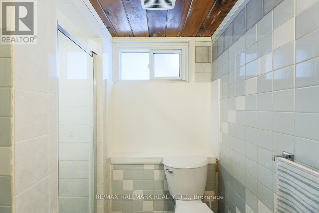 6 Warvet Crescent, Toronto, Ontario  M4B 1P3 - Photo 19 - E12792224