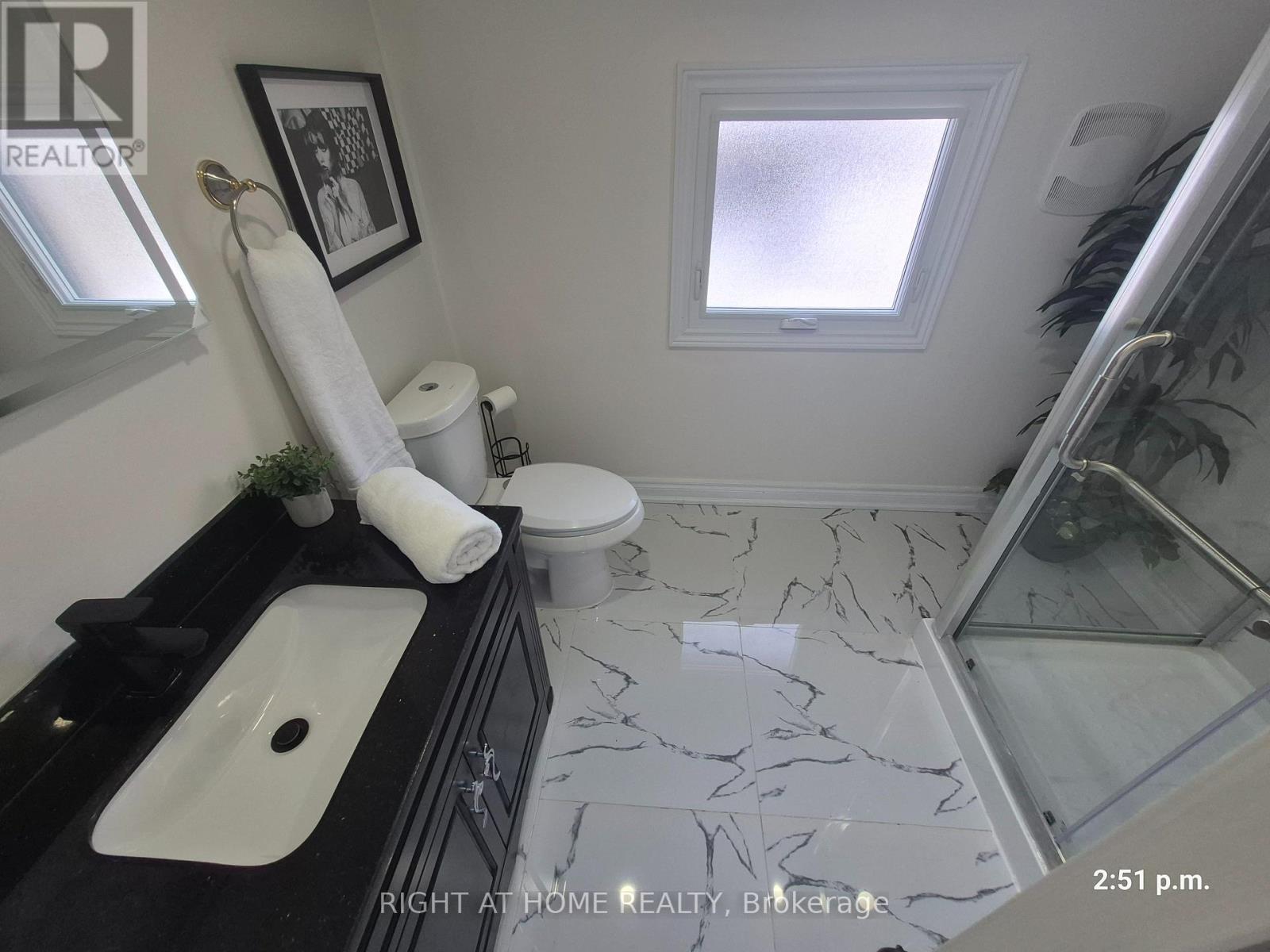 91 Patricia Avenue, Oshawa, Ontario  L1G 5X7 - Photo 11 - E12792236