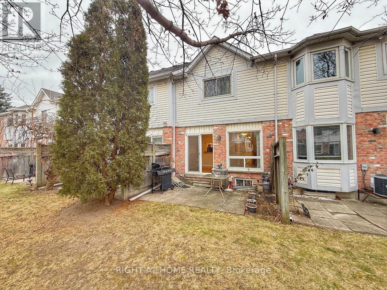 30a - 81 Northern Heights Drive, Richmond Hill, Ontario  L4B 4C9 - Photo 3 - N12792244