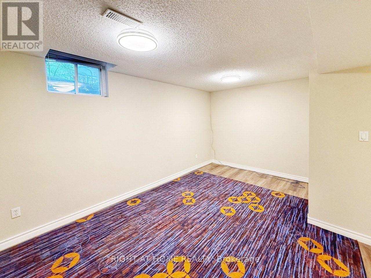 30a - 81 Northern Heights Drive, Richmond Hill, Ontario  L4B 4C9 - Photo 5 - N12792244