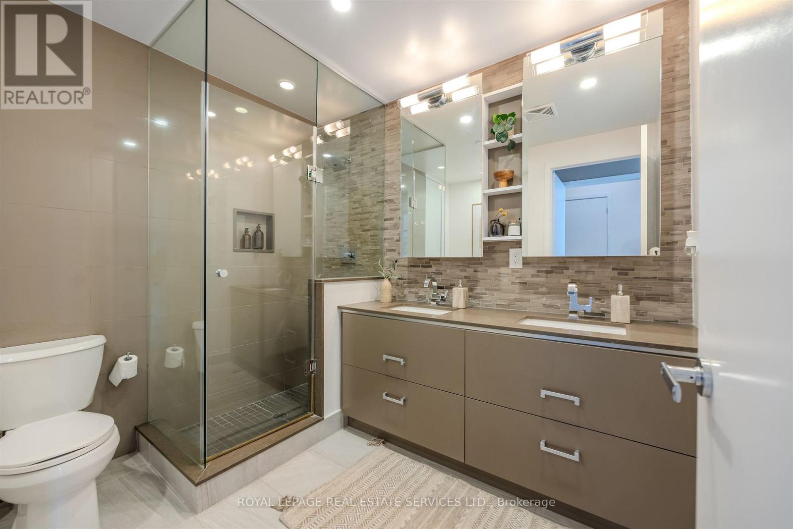 104/8 - 1830 Bloor Street W, Toronto, Ontario  M6P 0A2 - Photo 15 - W12792258