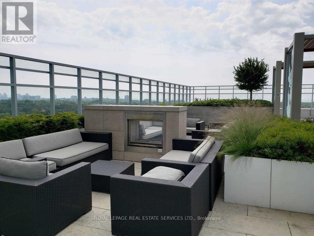 104/8 - 1830 Bloor Street W, Toronto, Ontario  M6P 0A2 - Photo 21 - W12792258