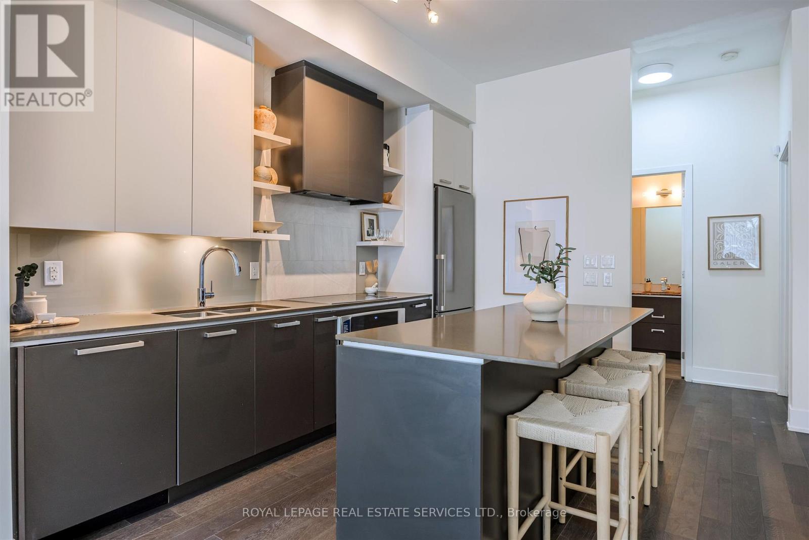 104/8 - 1830 Bloor Street W, Toronto, Ontario  M6P 0A2 - Photo 8 - W12792258