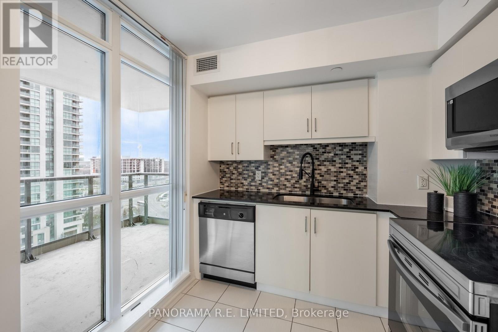 1207 - 215 Sherway Gardens Road, Toronto, Ontario  M9C 0A4 - Photo 6 - W12792260