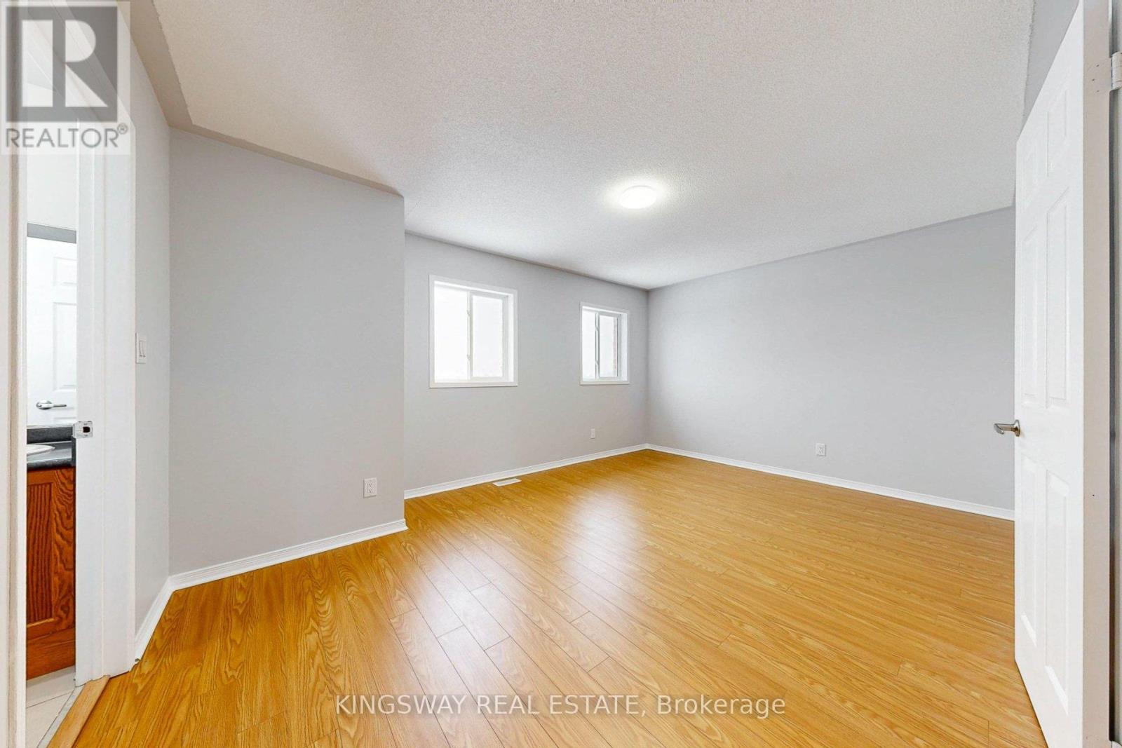 84 Abbotsbury Drive, Brampton, Ontario  L6X 0S2 - Photo 14 - W12792282