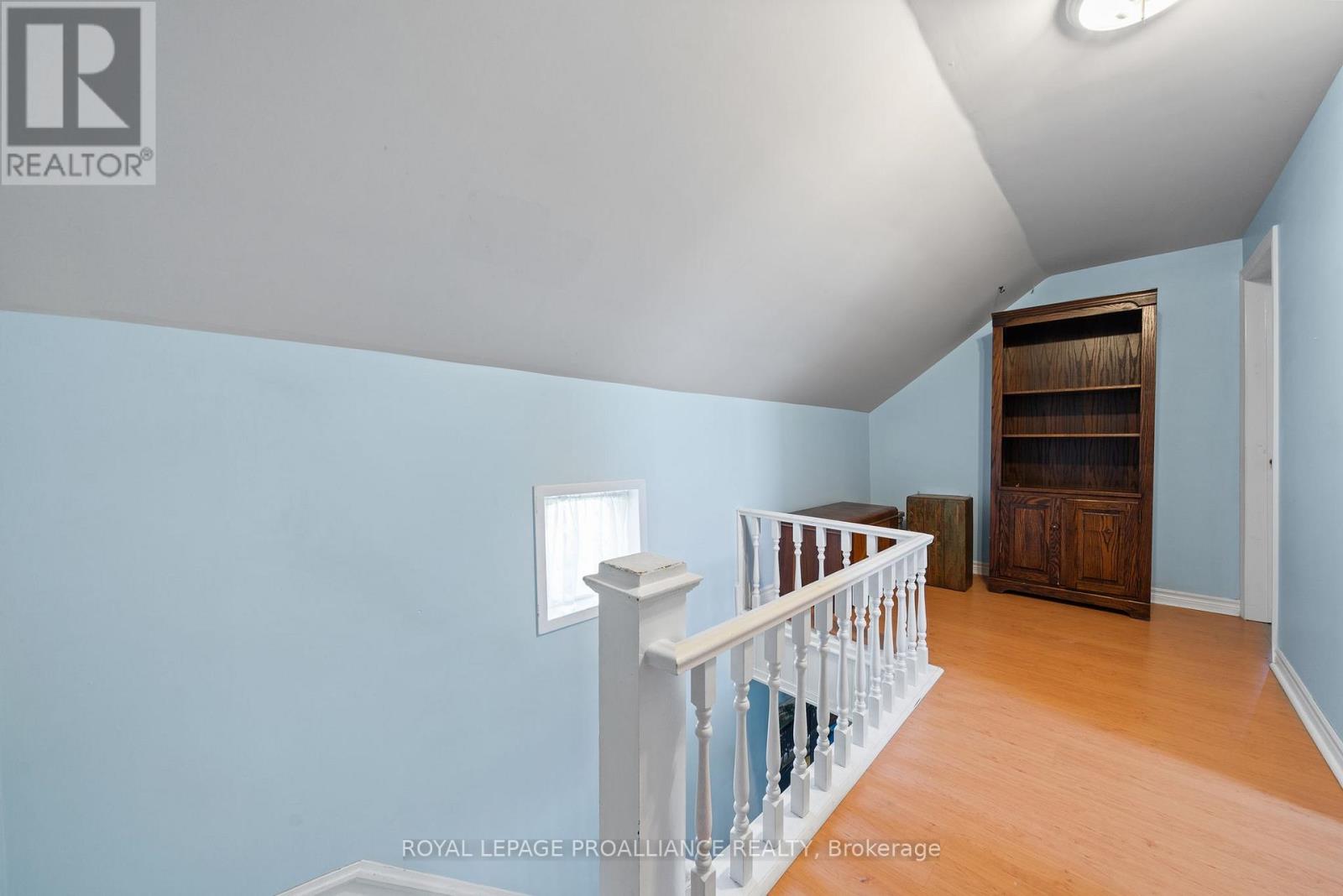 246 Foster Avenue, Belleville (Belleville Ward), Ontario  K8N 3R3 - Photo 25 - X12792054