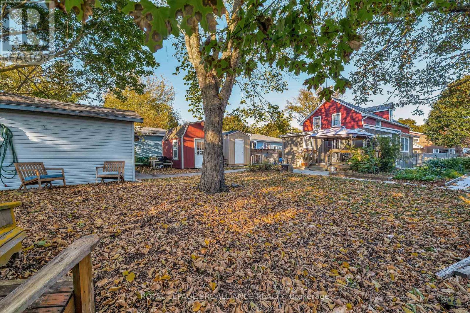 246 Foster Avenue, Belleville (Belleville Ward), Ontario  K8N 3R3 - Photo 40 - X12792054