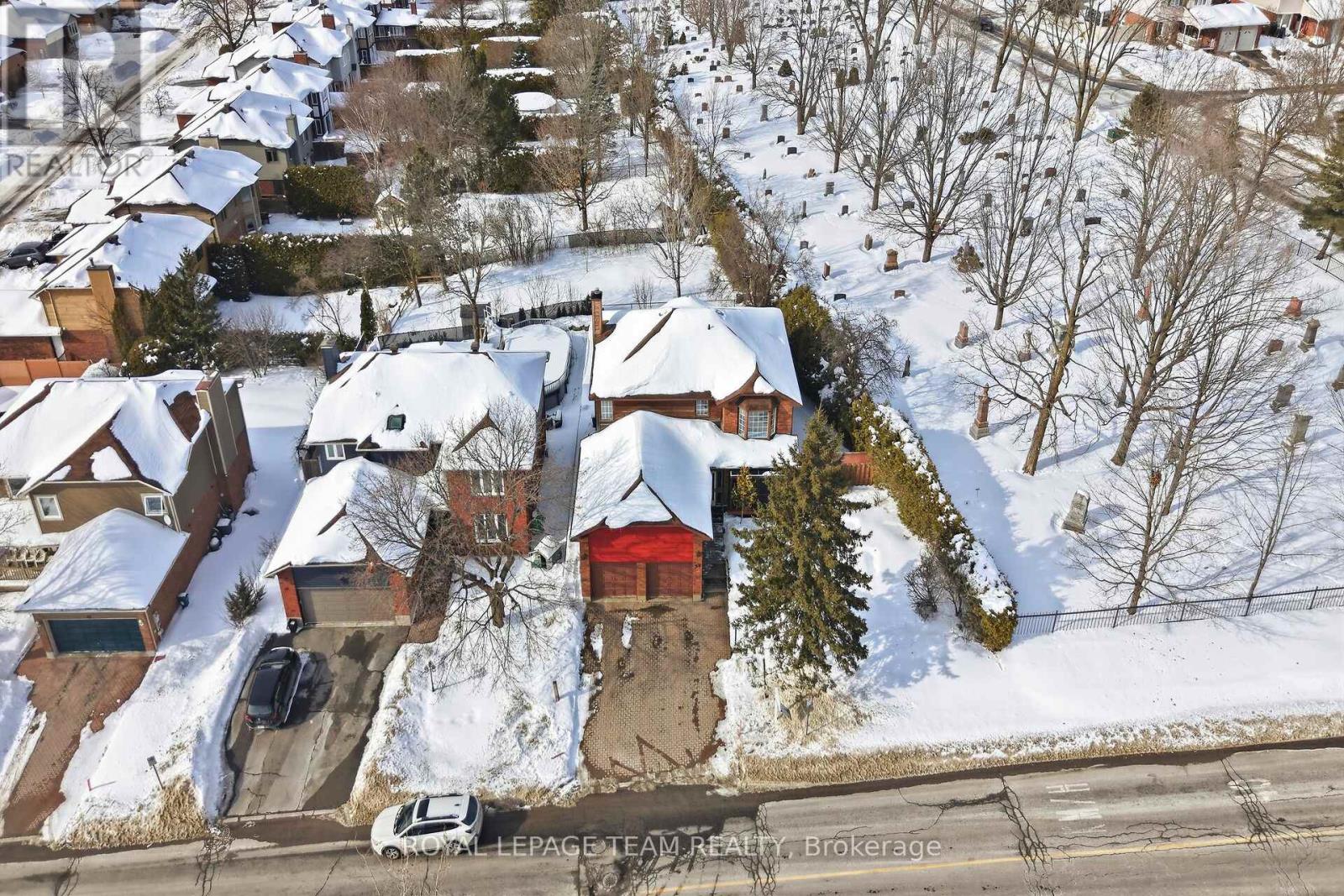 38 Maple Grove Road, Ottawa, Ontario  K2L 3K8 - Photo 2 - X12792058