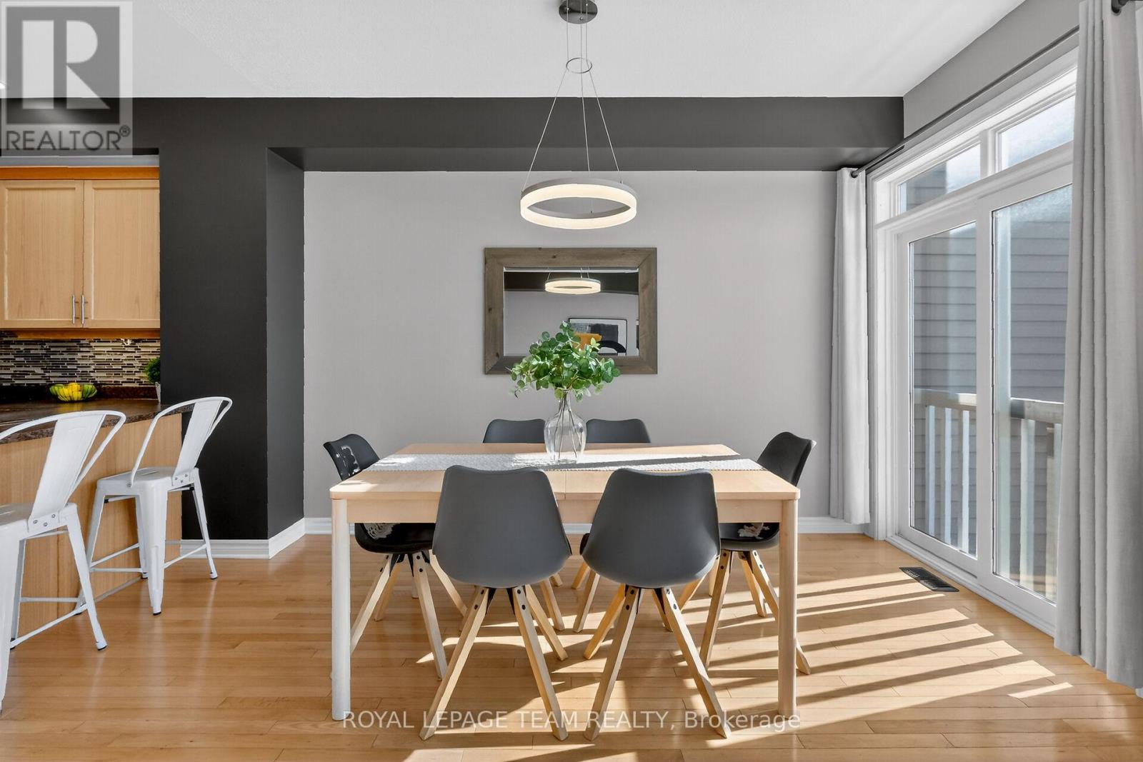 420 Foxhall Way, Ottawa, Ontario  K2M 0G1 - Photo 12 - X12792060