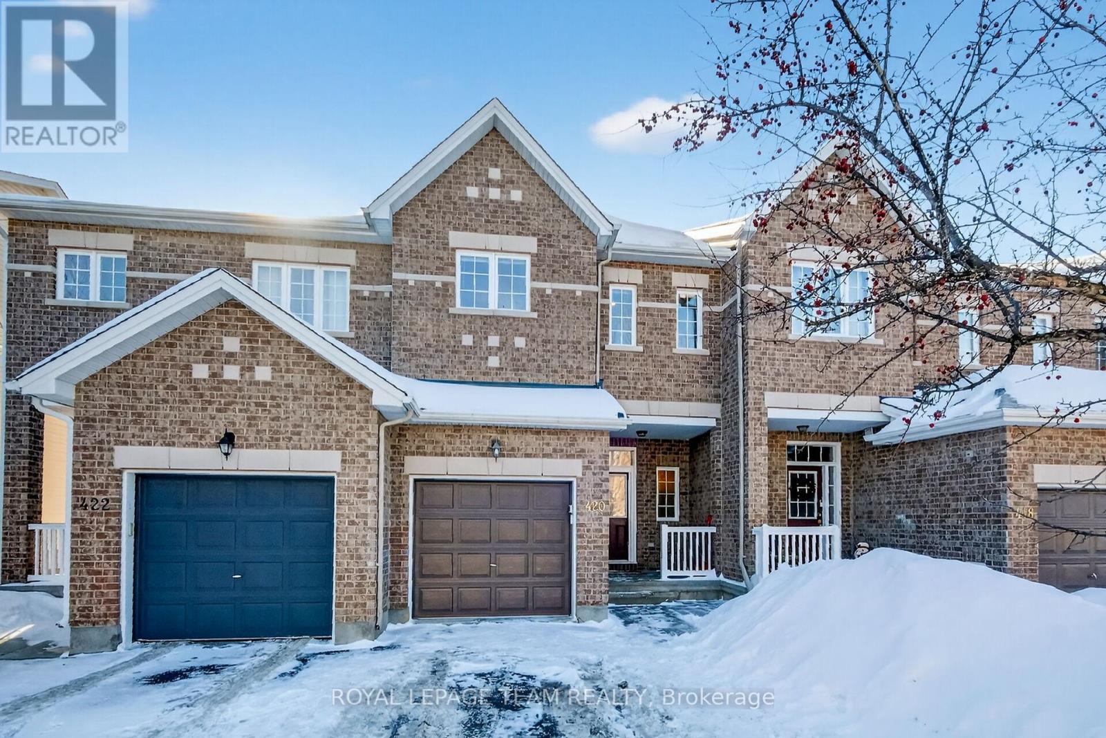 420 Foxhall Way, Ottawa, Ontario  K2M 0G1 - Photo 3 - X12792060