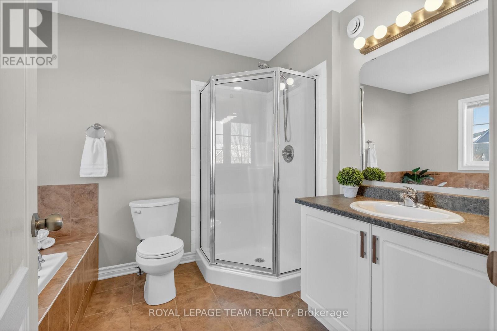 420 Foxhall Way, Ottawa, Ontario  K2M 0G1 - Photo 25 - X12792060