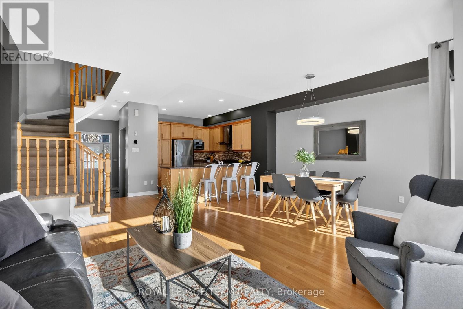 420 Foxhall Way, Ottawa, Ontario  K2M 0G1 - Photo 9 - X12792060