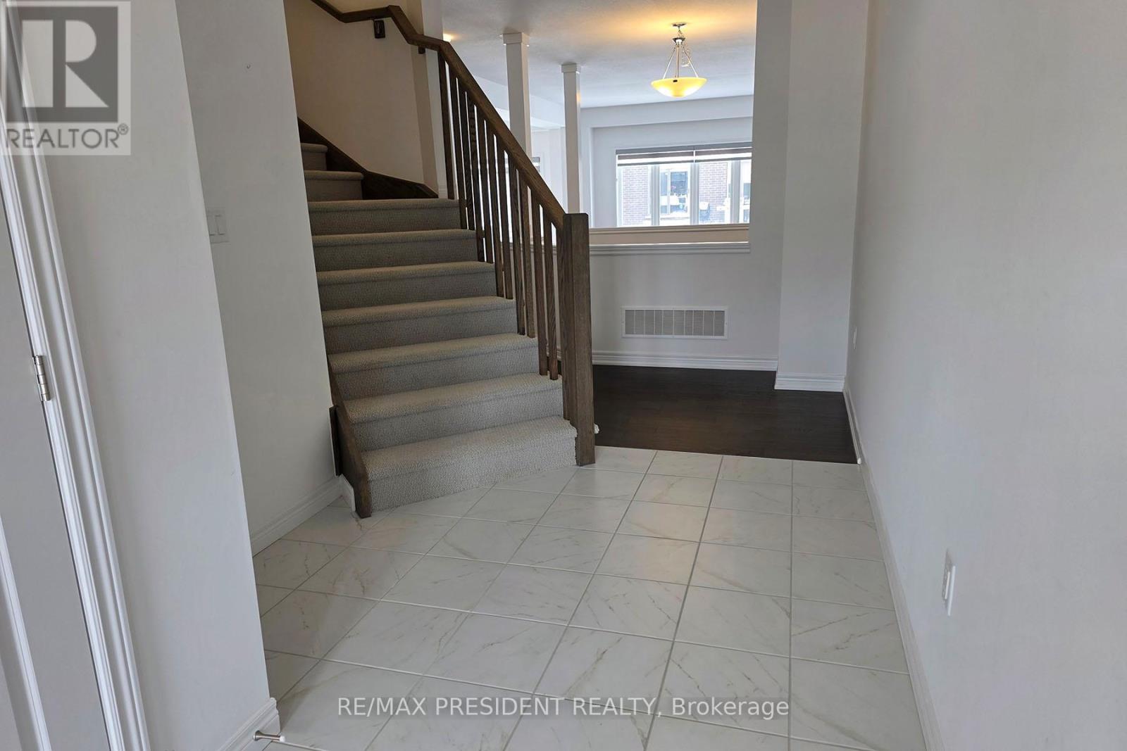 20 Broddy Avenue, Brantford, Ontario  N3T 0V2 - Photo 3 - X12792270