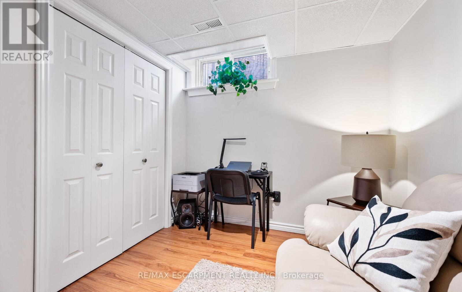 39 Colonial Crescent, Grimsby, Ontario  L3M 5H3 - Photo 28 - X12792284