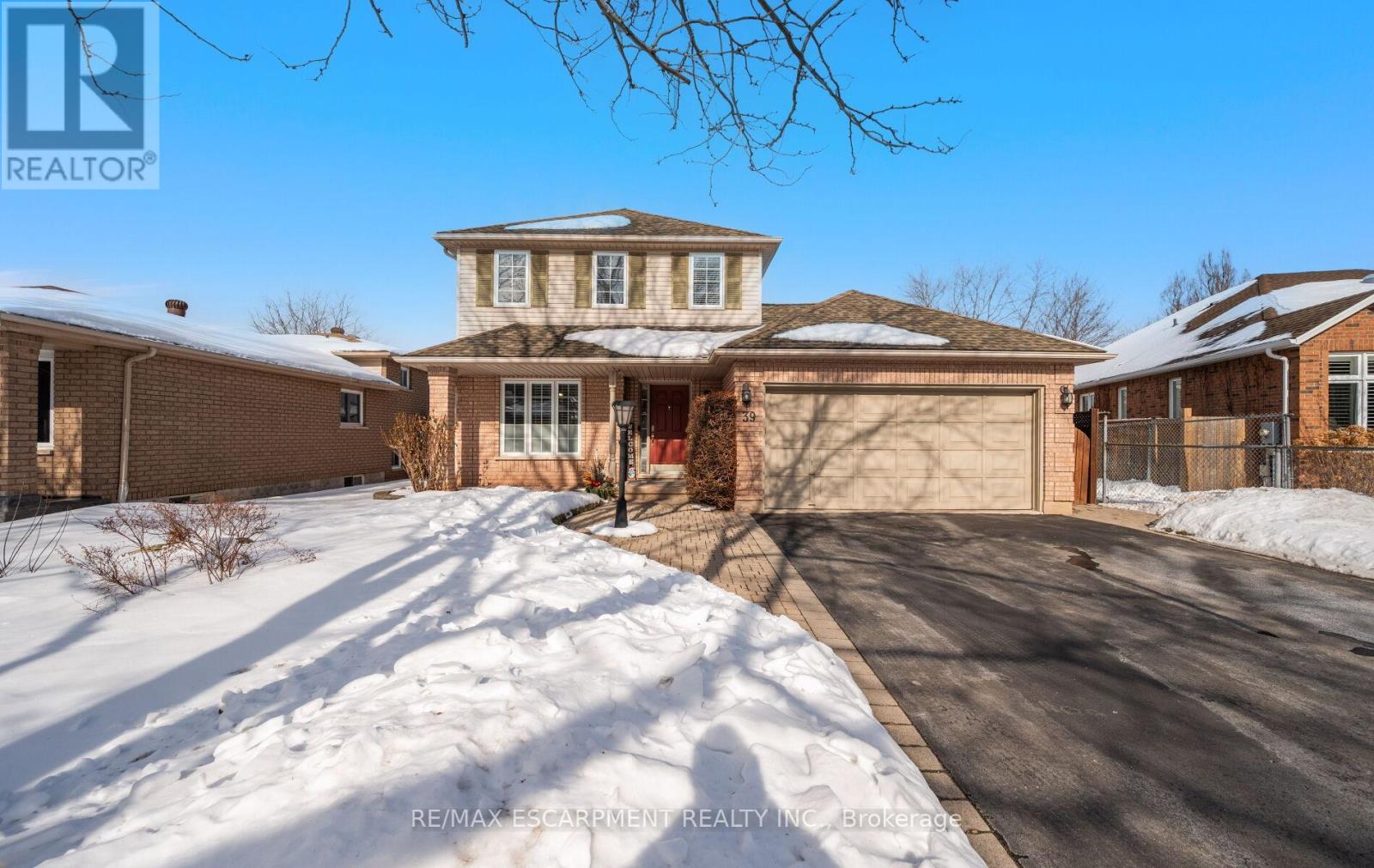 39 Colonial Crescent, Grimsby, Ontario  L3M 5H3 - Photo 48 - X12792284