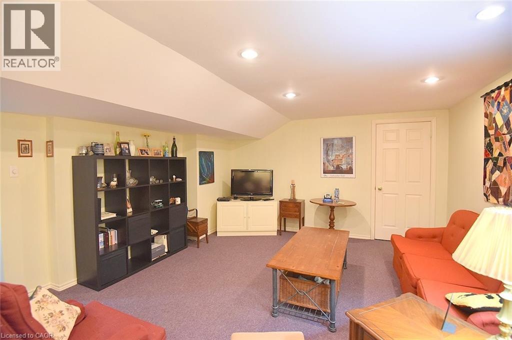 230 Meadowbrook Drive Unit# 8, Ancaster, Ontario  L9G 4V2 - Photo 35 - 40799559