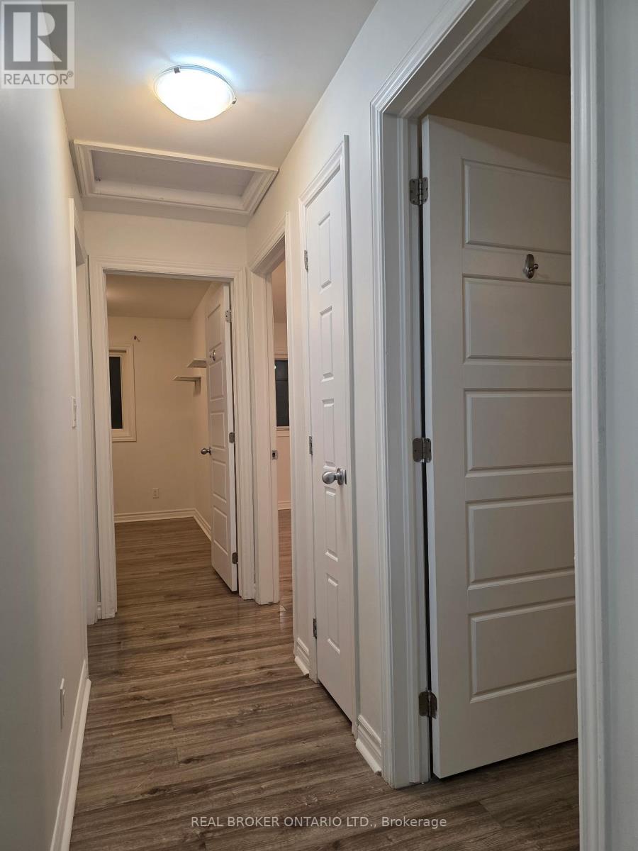 Main - 175 Peel Street, Barrie (Wellington), Ontario  L4M 3L7 - Photo 8 - S12791780