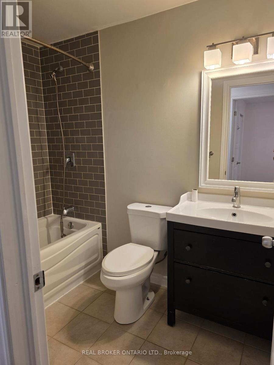 Main - 175 Peel Street, Barrie (Wellington), Ontario  L4M 3L7 - Photo 9 - S12791780