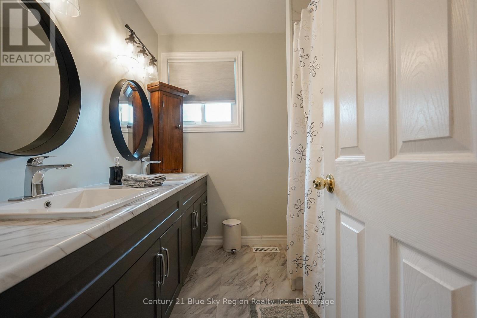 14 Marshall Park Drive, North Bay (Ferris), Ontario  P1A 2N9 - Photo 21 - X12792336