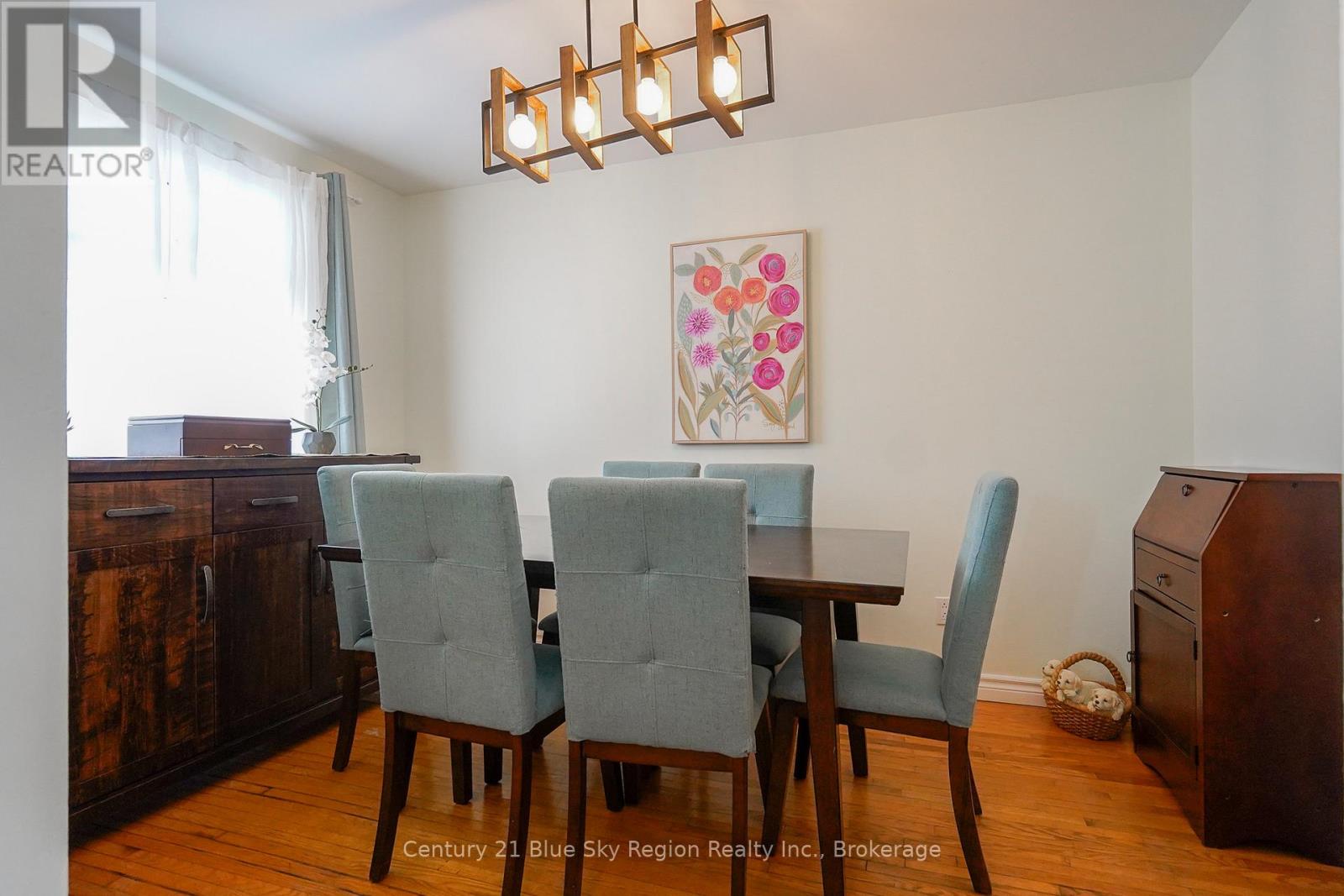 14 Marshall Park Drive, North Bay (Ferris), Ontario  P1A 2N9 - Photo 5 - X12792336