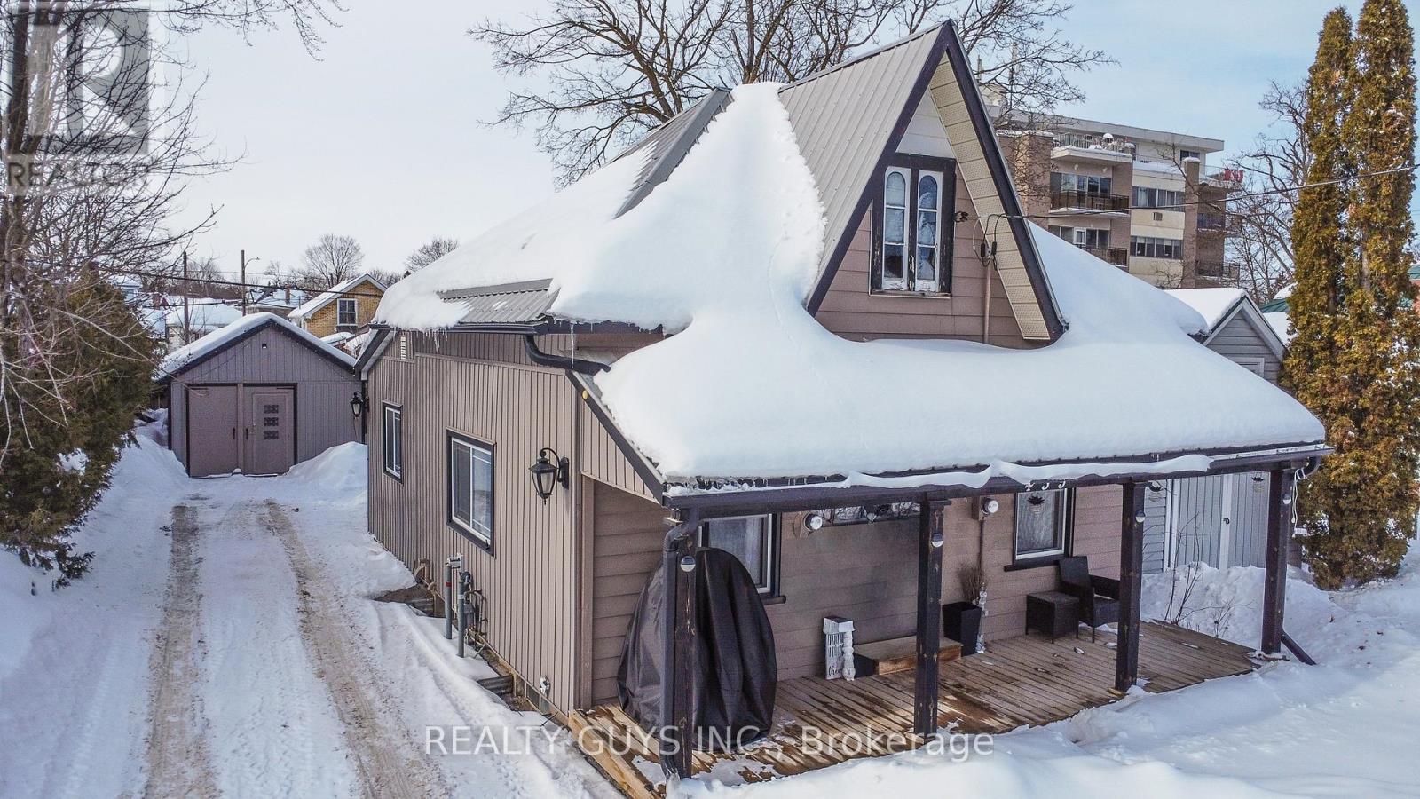 459 Donegal Street, Peterborough, Ontario K9H 4L7 - Photo 1 - X12792306