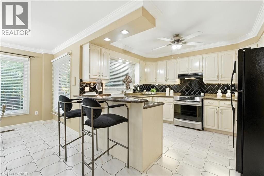 6 Renata Court, Hamilton, Ontario  L9H 6X1 - Photo 13 - 40793652