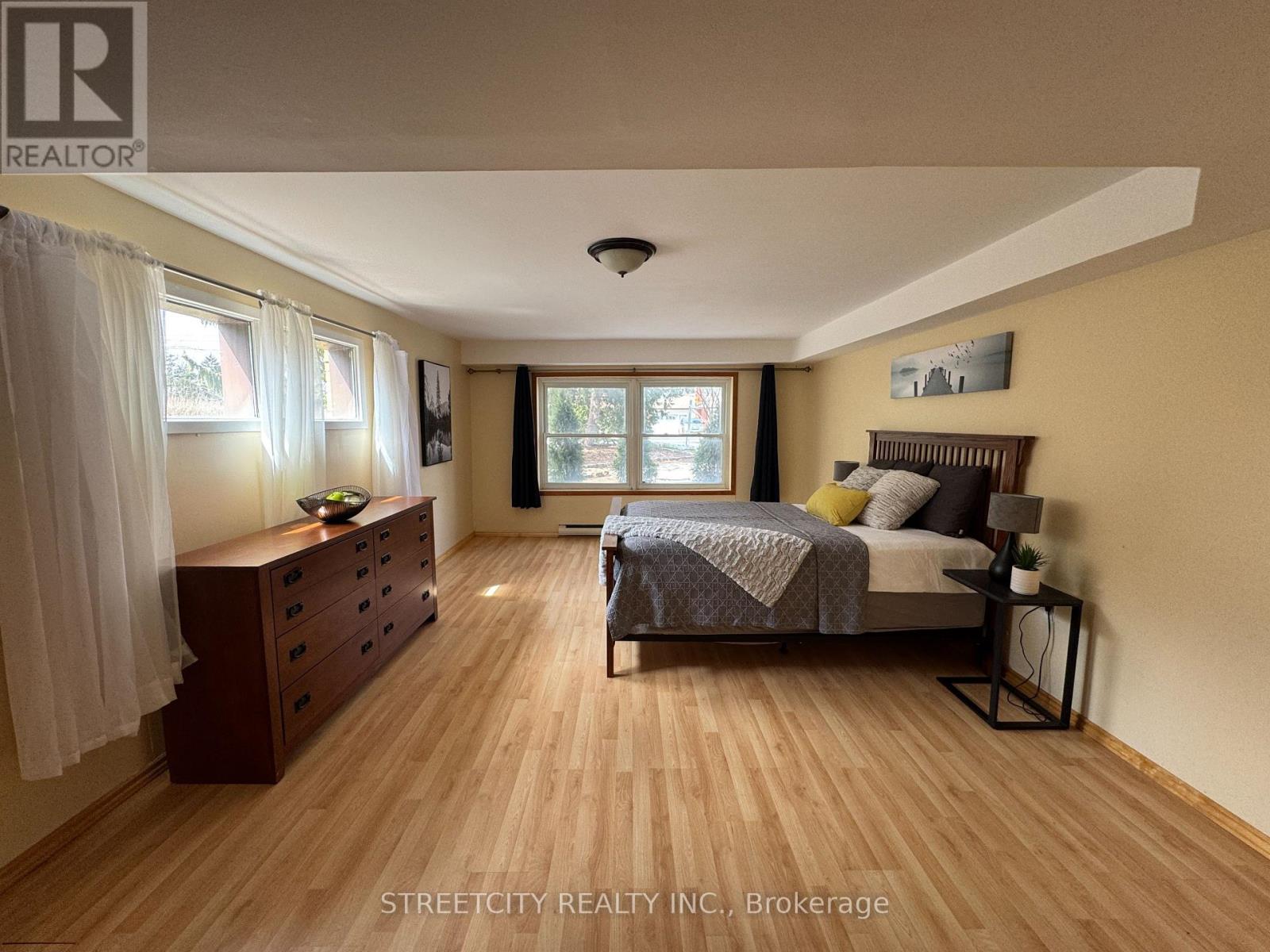 924 Valetta Street S, London North, Ontario  N6H 2Z6 - Photo 10 - X12788876