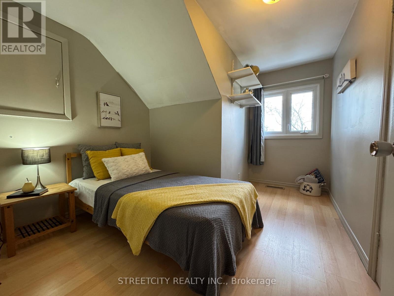 924 Valetta Street S, London North, Ontario  N6H 2Z6 - Photo 8 - X12788876