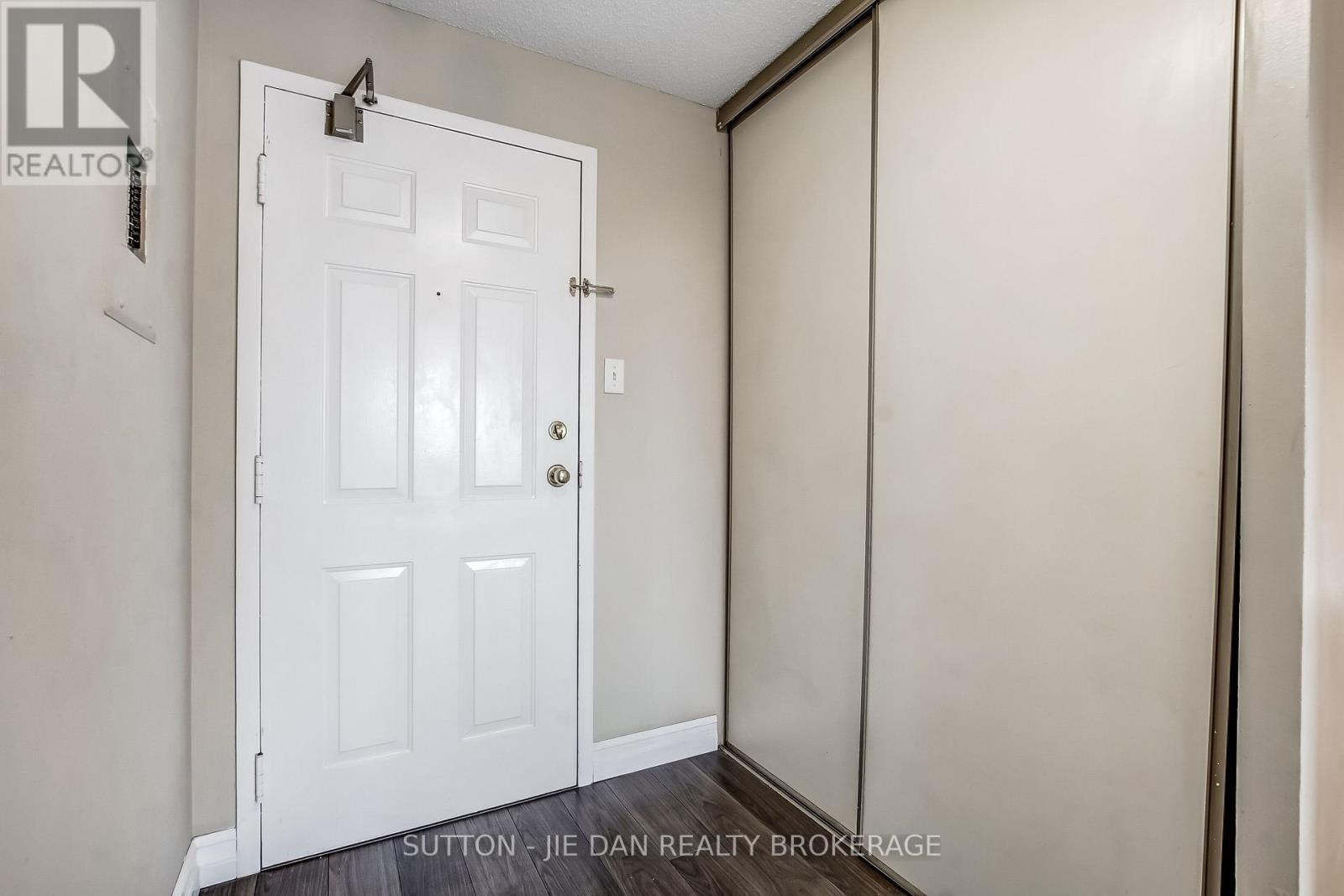 203 - 77 Baseline Road W, London South, Ontario  N6J 1V5 - Photo 15 - X12792388