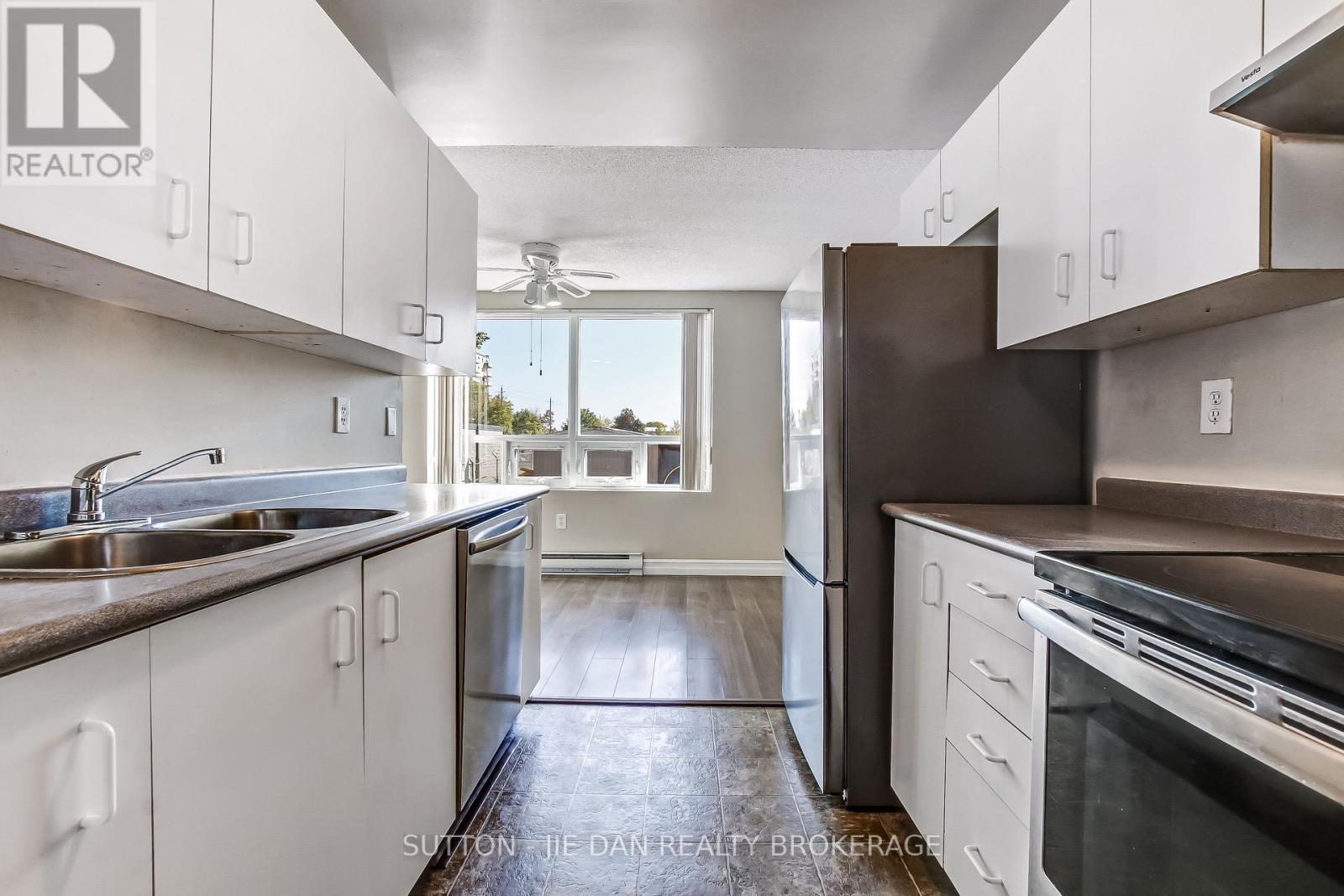 203 - 77 Baseline Road W, London South, Ontario  N6J 1V5 - Photo 16 - X12792388