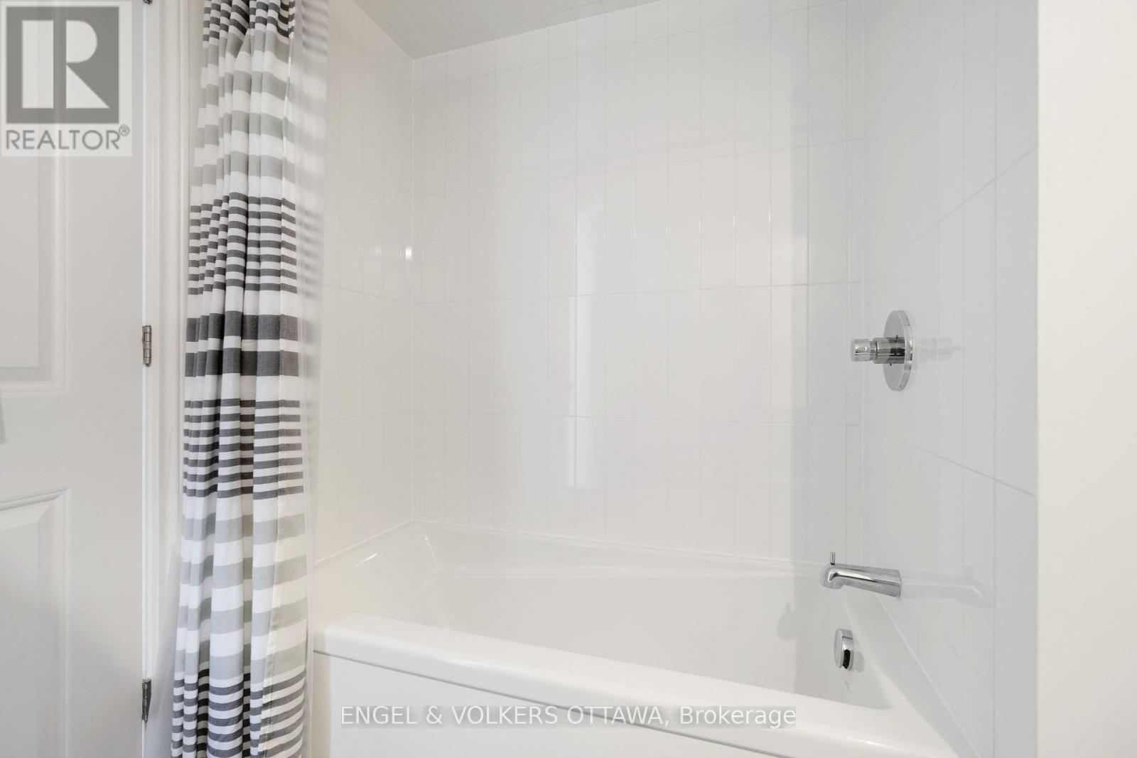 62 Canvasback Ridge, Ottawa, Ontario  K4M 0P6 - Photo 23 - X12792340