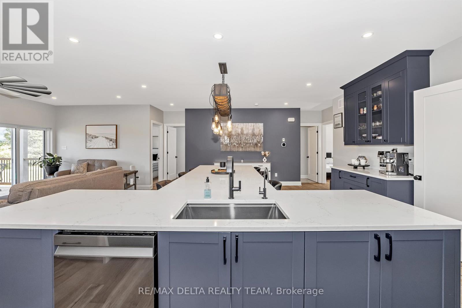 4645 Mcneely Rd Road, Ottawa, Ontario  K4B 1J1 - Photo 8 - X12792370